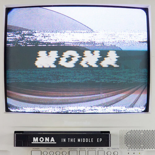 Mona - In The Middle vinyl record cover