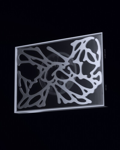 New DNA (G Version) - incl. 78pg Photobook, Lyrics Paper, Tattoo Sticker + Trading Card [Import]