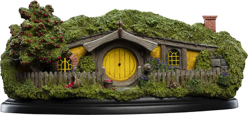 HOBBIT HOLE - 13 APPLE ORCHARD