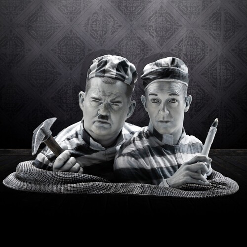 STAN LAUREL & OLIVER HARDY 1:3 SCALE STATUE