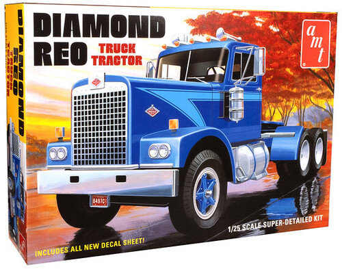 AMT Diamond Reo Truck Tractor 1/25 Scale Model Kit