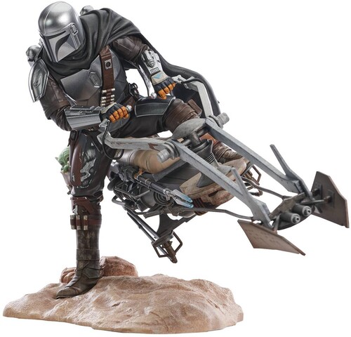 SW MANDALORIAN DIN DJARIN W SPEEDER BIKE STATUE