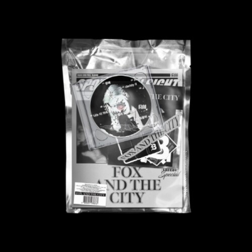 Fox And The City - incl. 48pg Photobook, Sticker Pack, 3 Postcards, Photo Booth + Poster