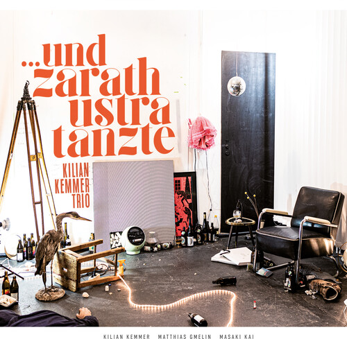 Und Zarathustra Tanzte
