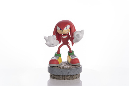SONIC THE HEDGEHOG MODERN KNUCKLES STATUE